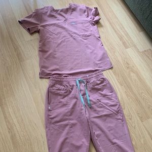 Figs Scrubs;Mineral Mauve